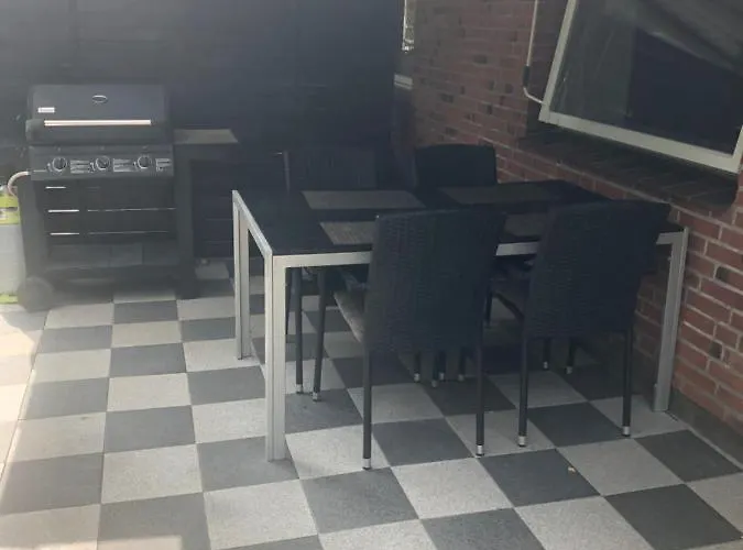 提拉布耶格旅馆 3* 瓦埃勒