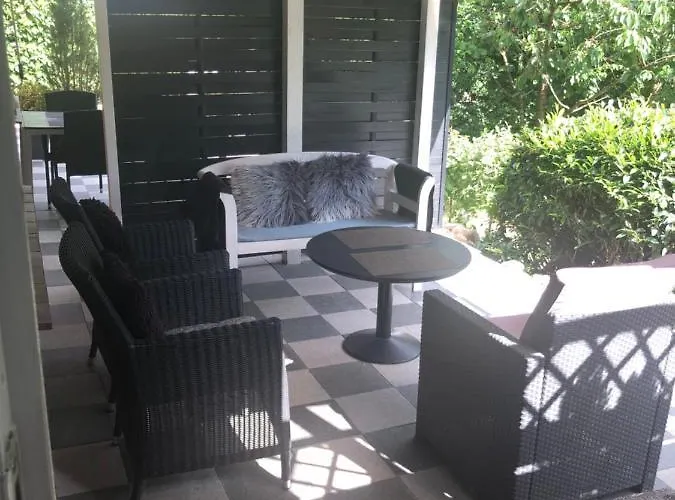 提拉布耶格旅馆 招待所